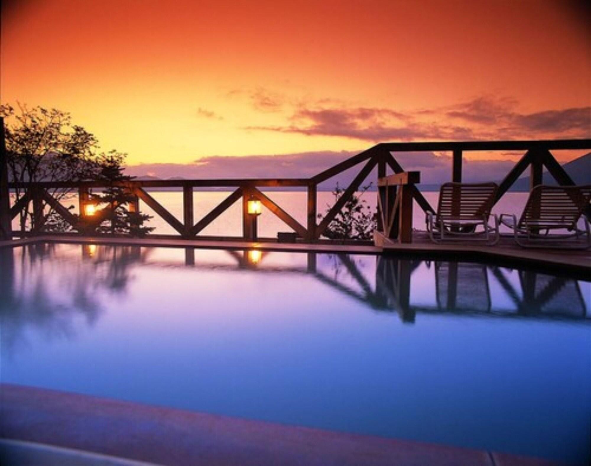 Sapporo's Secret Onsen Sanctuary Marukoma Onsen 3* ชิโตเสะ
